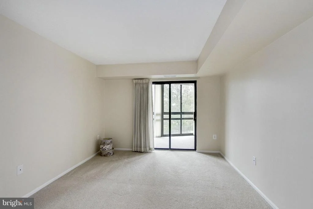 Photo of Unit 3504 at 15115 INTERLACHEN DRIVE