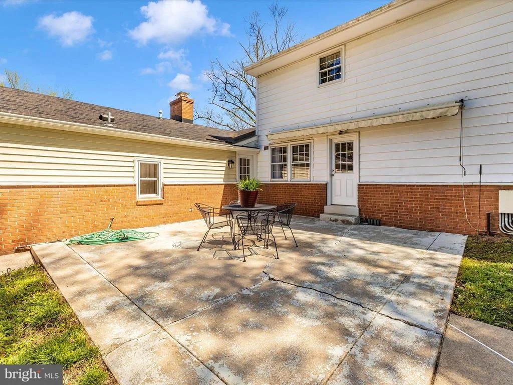 Photo of 131 FAIRVIEW AVENUE