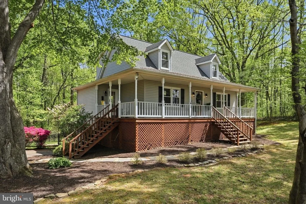 Photo of 3229 COLVIN ROAD