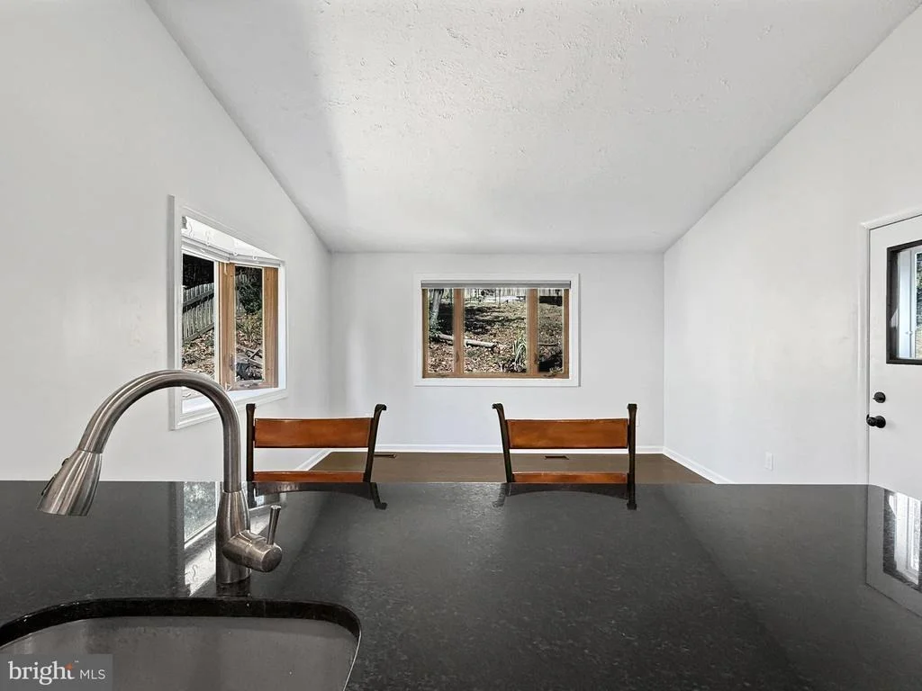 Photo of 1204 PARRISH DRIVE
