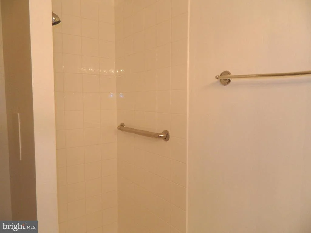 Photo of Unit 1C at 3617 GLENEAGLES DRIVE