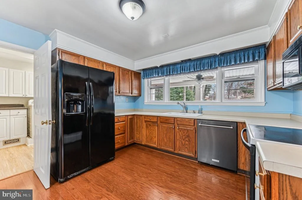 Photo of 33 SHERATON ROAD