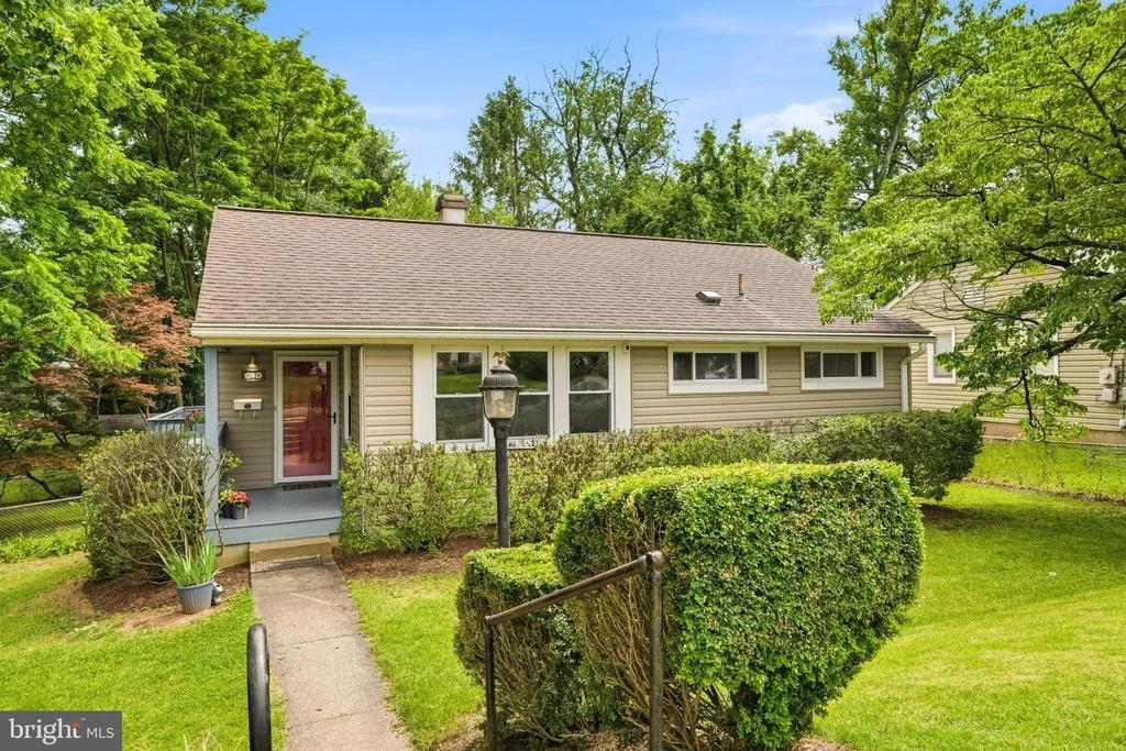 Photo of 1125 PARRISH DRIVE