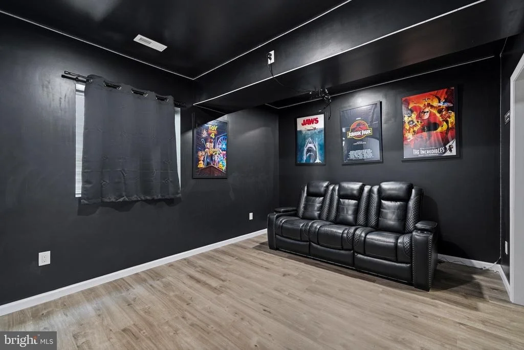 Photo of 23324 LINDSAY DRIVE