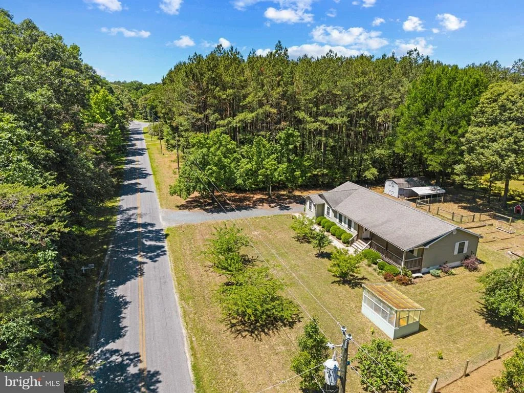 Photo of 23116 GILPIN POINT ROAD