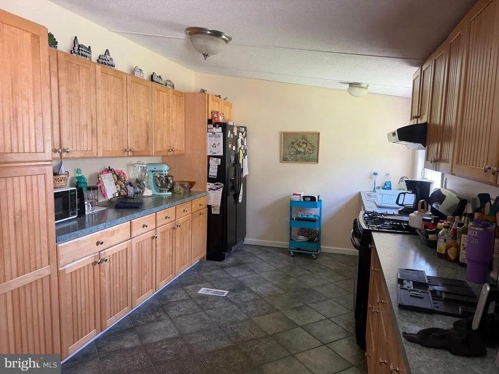 Photo of 273 MAYFLOWER DR