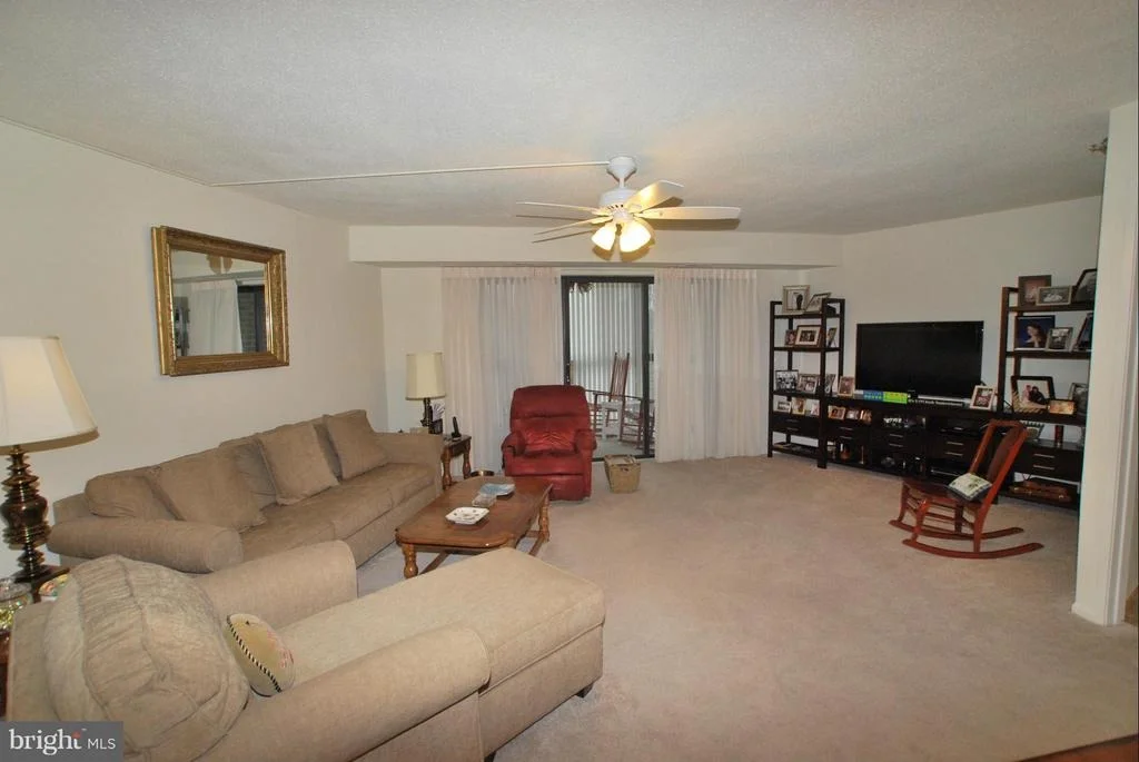 Photo of Unit 703 at 15100 INTERLACHEN DRIVE