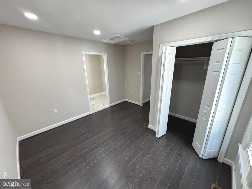 Photo of 1358 VALLEY PLACE SE