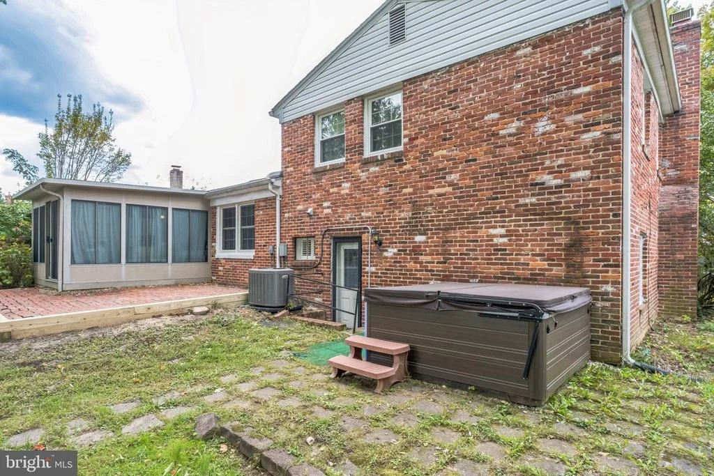 Photo of 13102 FOXHALL DRIVE