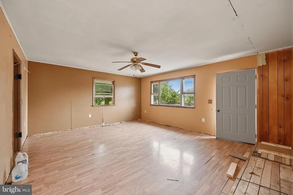 Photo of 828 LEE ROAD