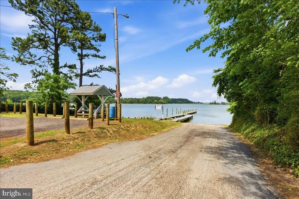 Photo of 40067 DOCKSER DRIVE