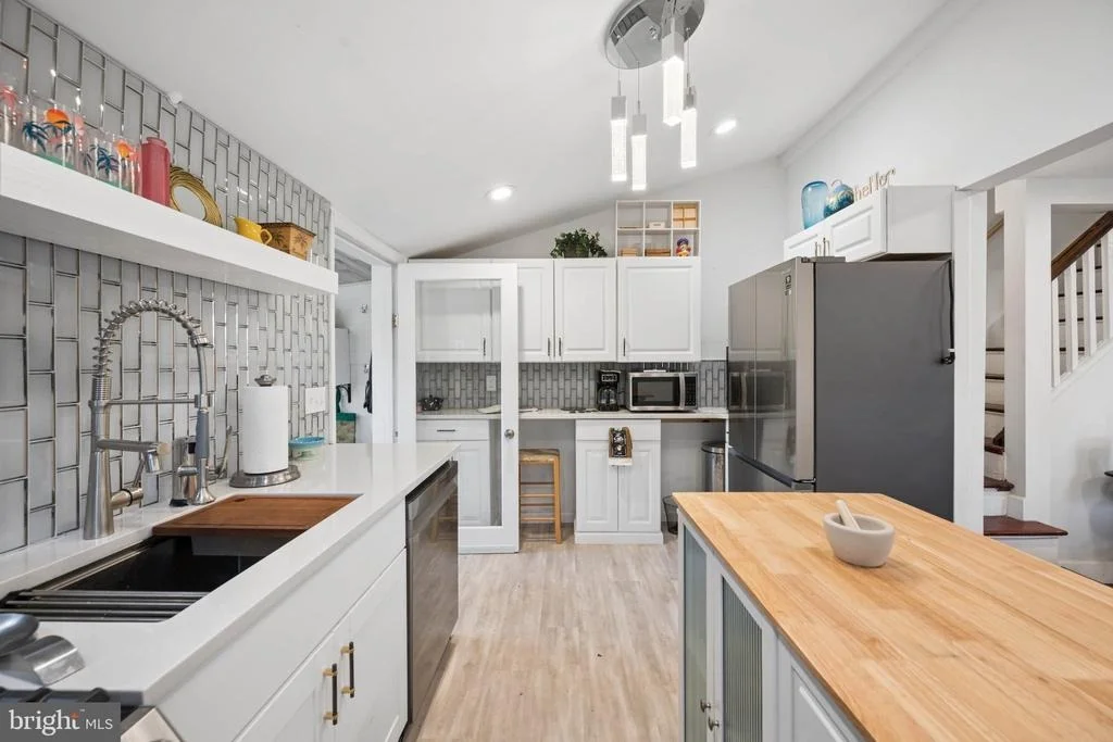 Photo of 3355 FALLS ROAD