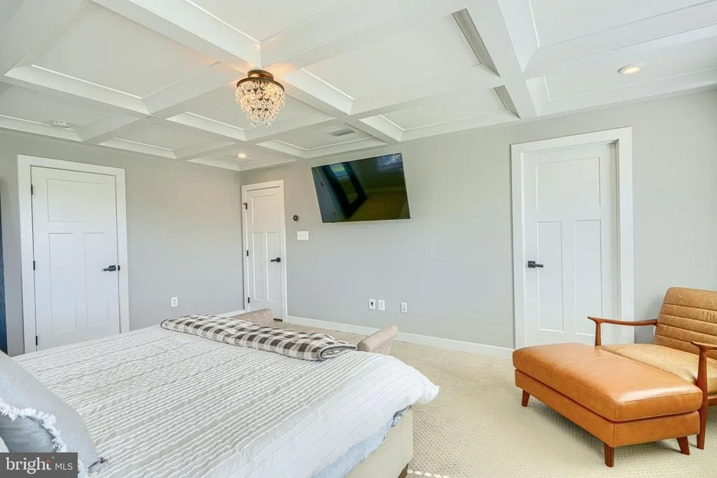 Photo of 2553 HANOVER PIKE