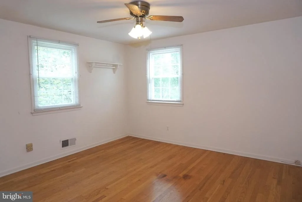 Photo of 1304 CHEZ COURT