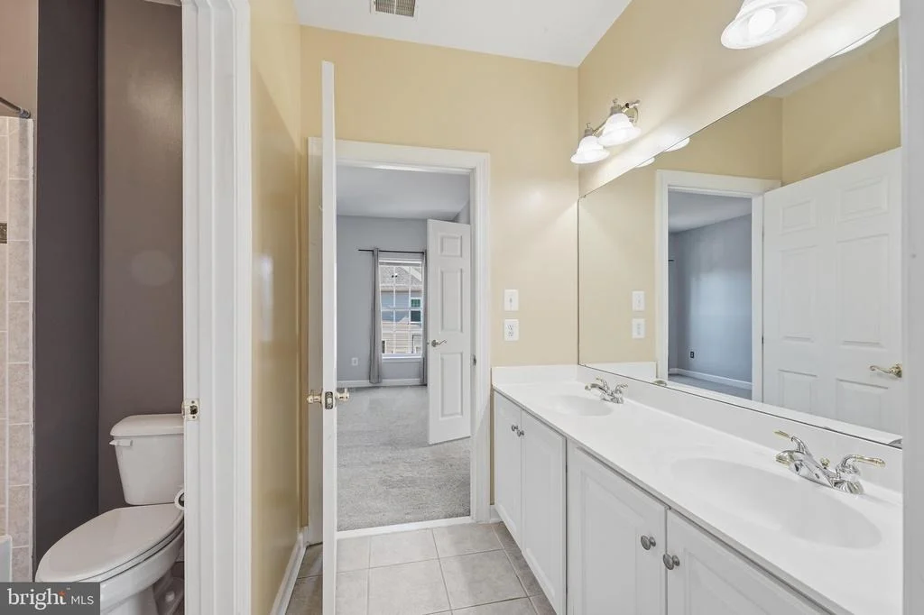 Photo of 2148 CHESTNUT LANE