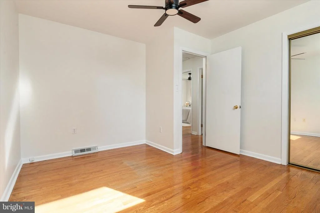 Photo of 596 FOREST VIEW ROAD