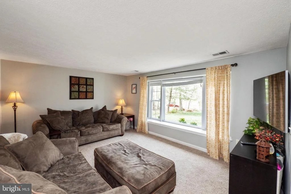Photo of 3204 DEVONSHIRE ROAD