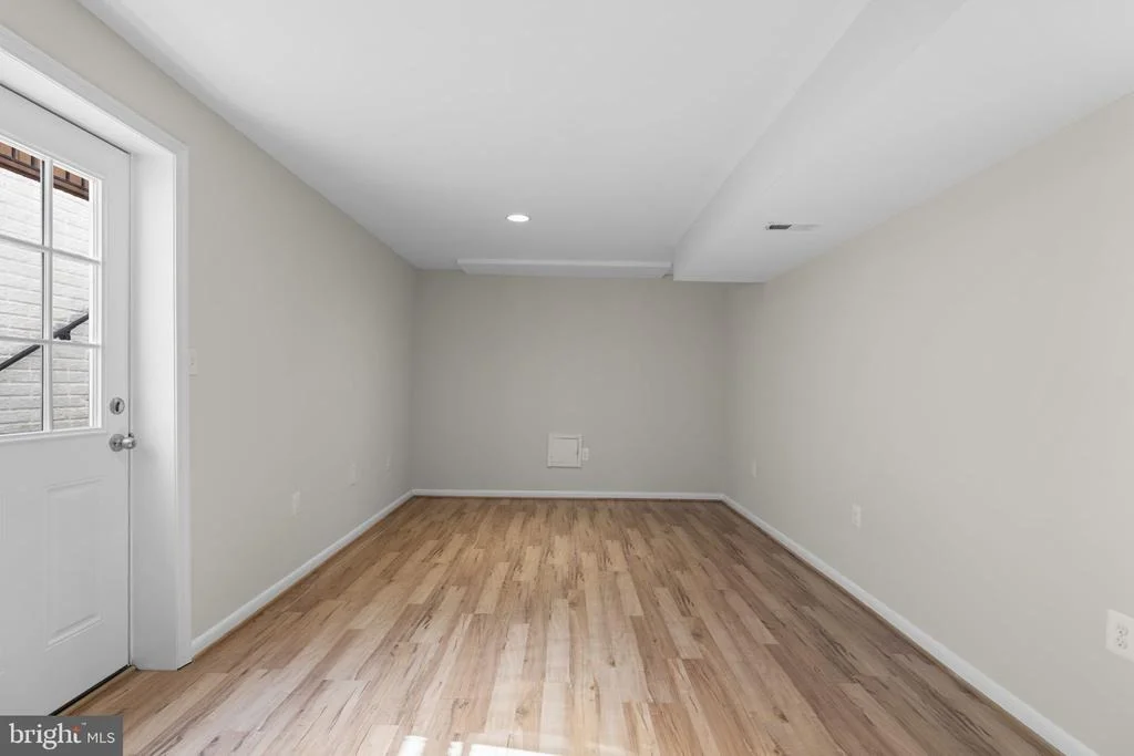 Photo of 8525 TRAIL VIEW DRIVE