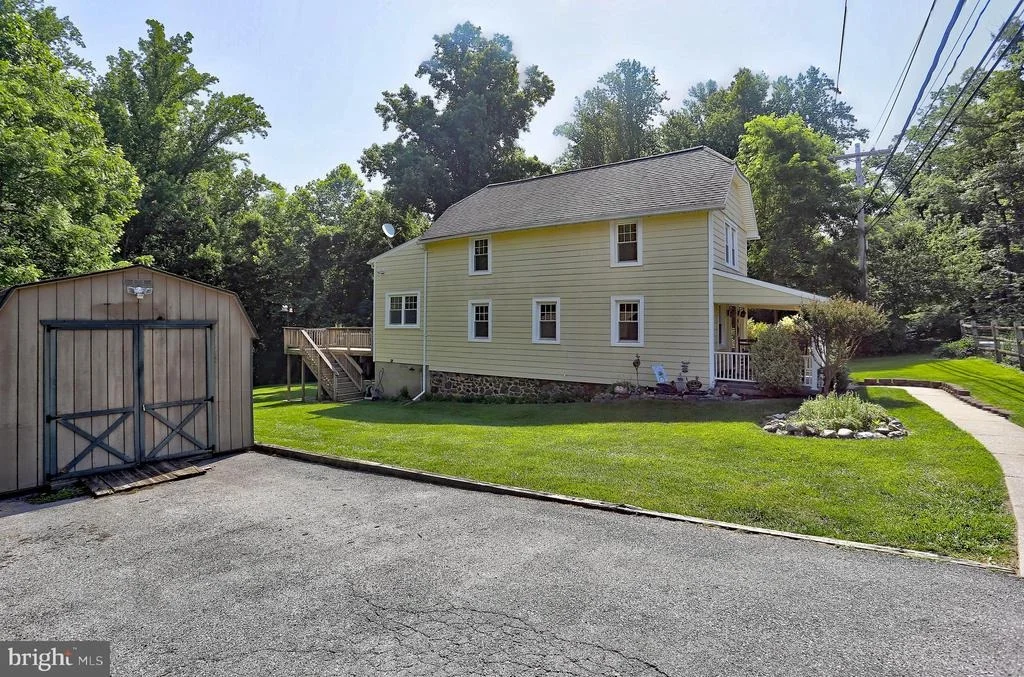 Photo of 4933 LANDING ROAD