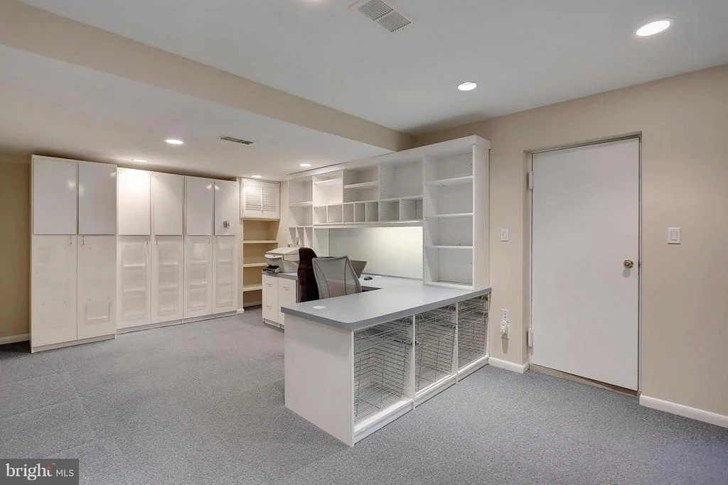 Photo of 2124 EDGEWATER PARKWAY