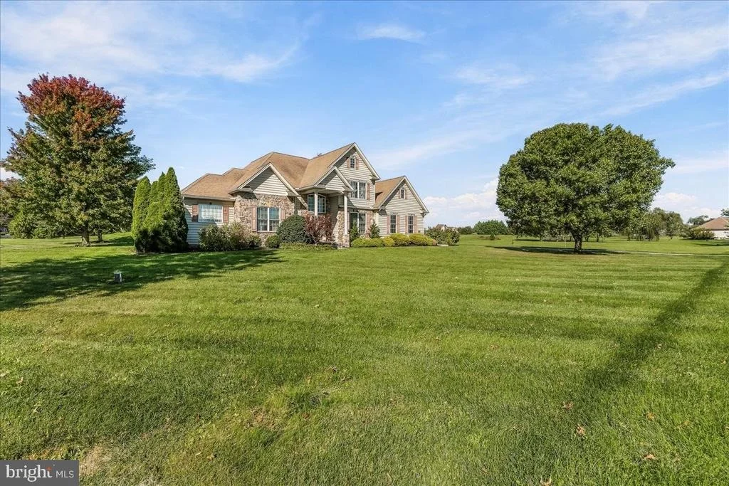 Photo of 24 TYOAKA DRIVE