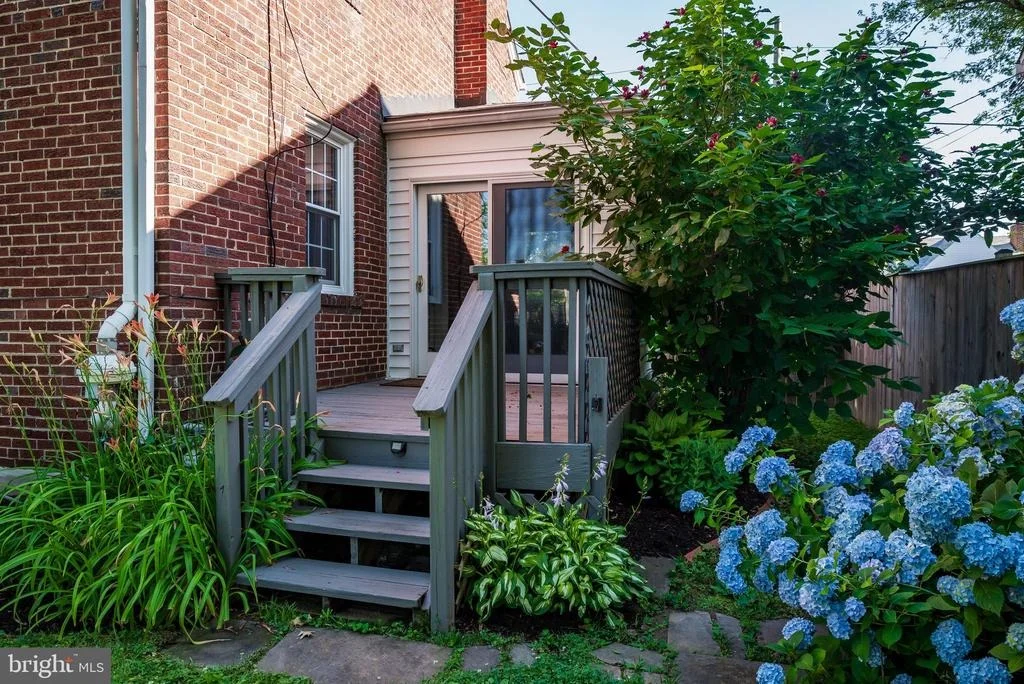 Photo of 212 NORMANDY DRIVE