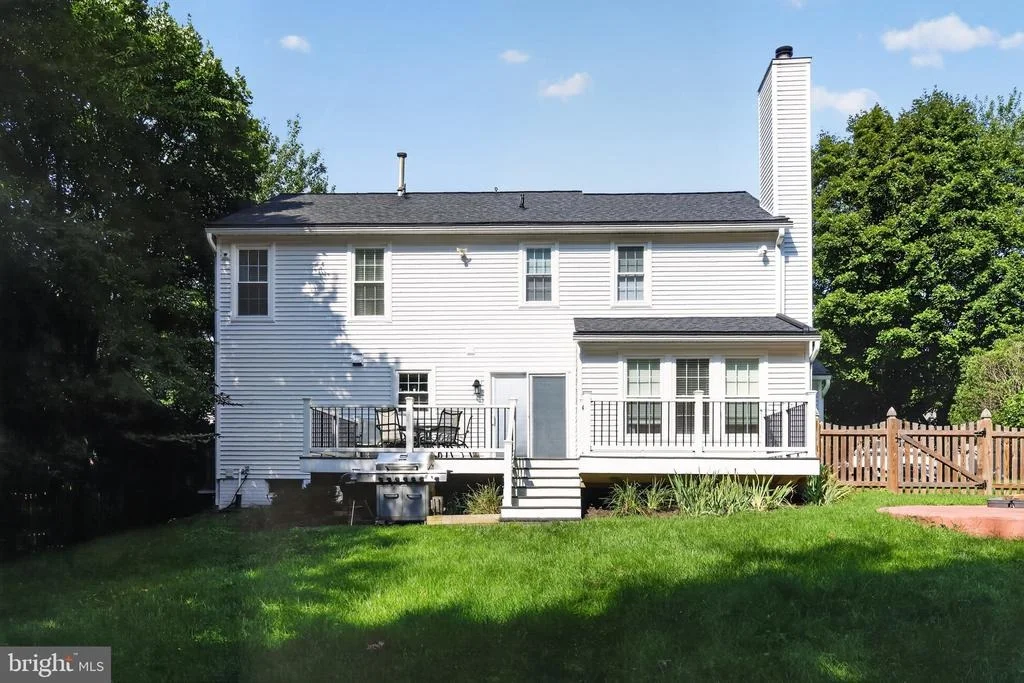 Photo of 5630 ROUNDTREE LANE
