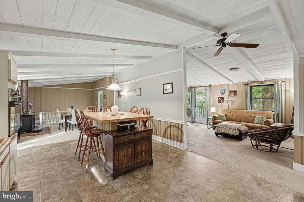 Photo of 222 CREEKSIDE DRIVE