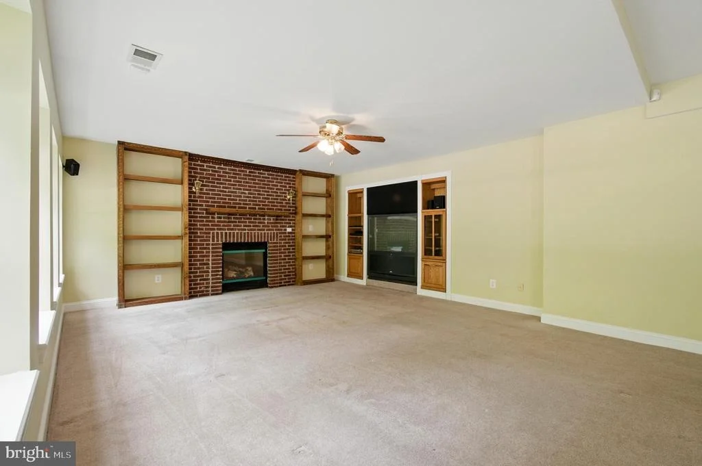 Photo of 1002 COVINGTON WAY