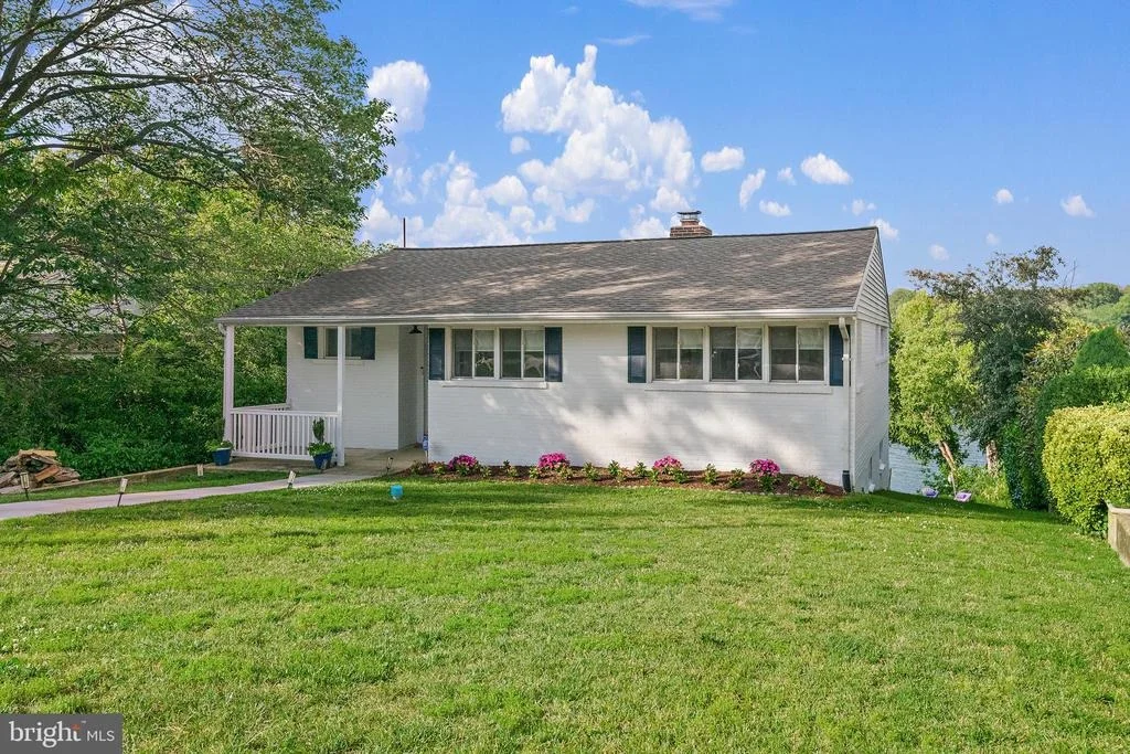 Photo of 1210 SEVERNVIEW DRIVE