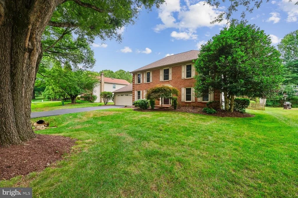 Photo of 9720 WILDEN LANE