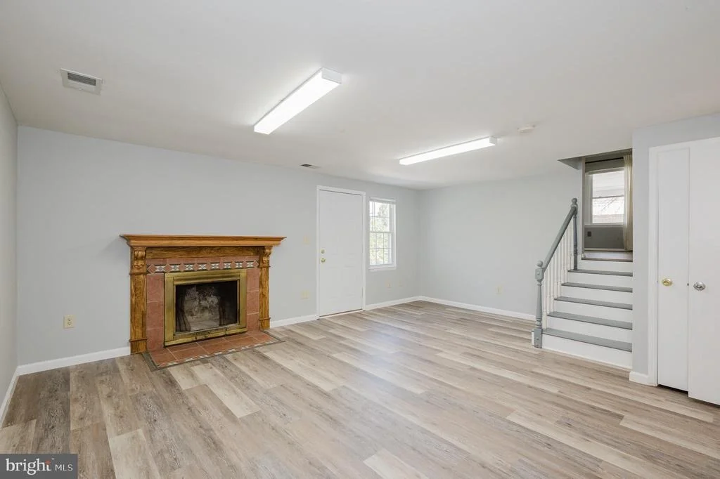 Photo of 406 LABURNUM ROAD