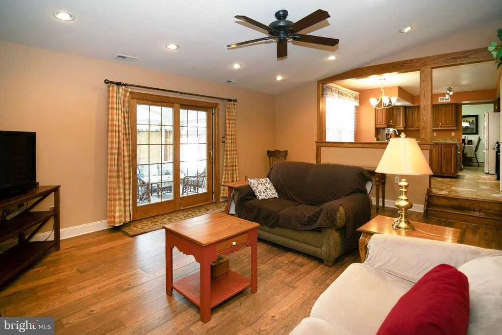 Photo of 18 ABERDEEN DRIVE