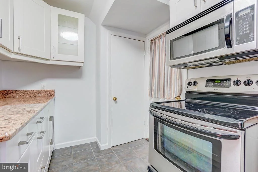 Photo of 2303 BRETON DRIVE