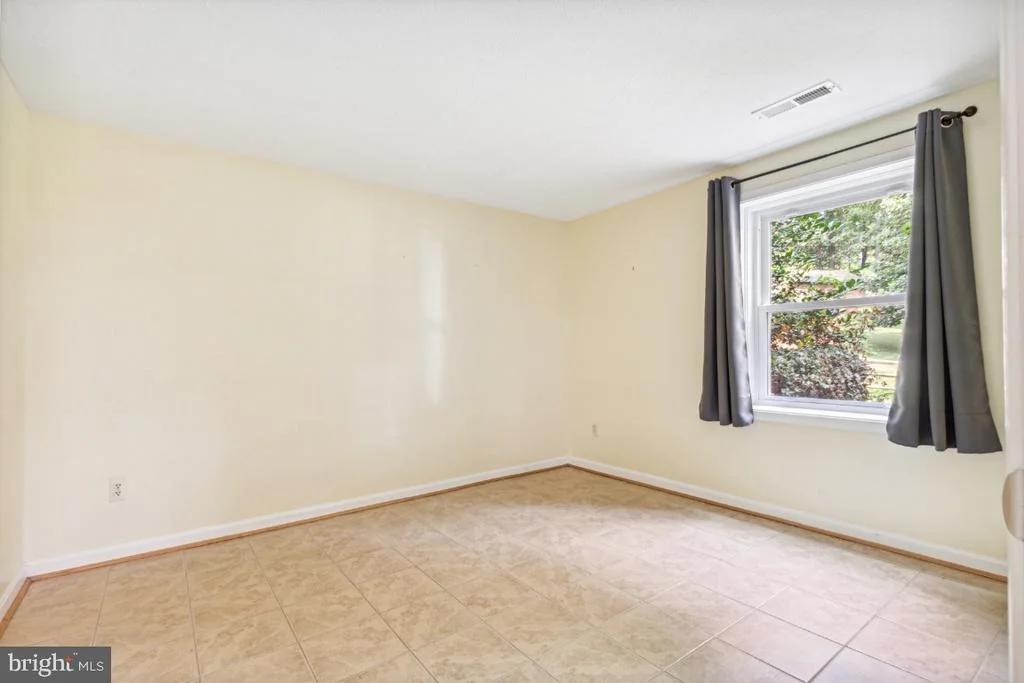 Photo of 4092 FALLWAY LANE