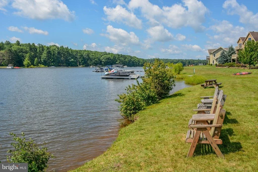 Photo of 282 LAKEFRONT LINKS DRIVE