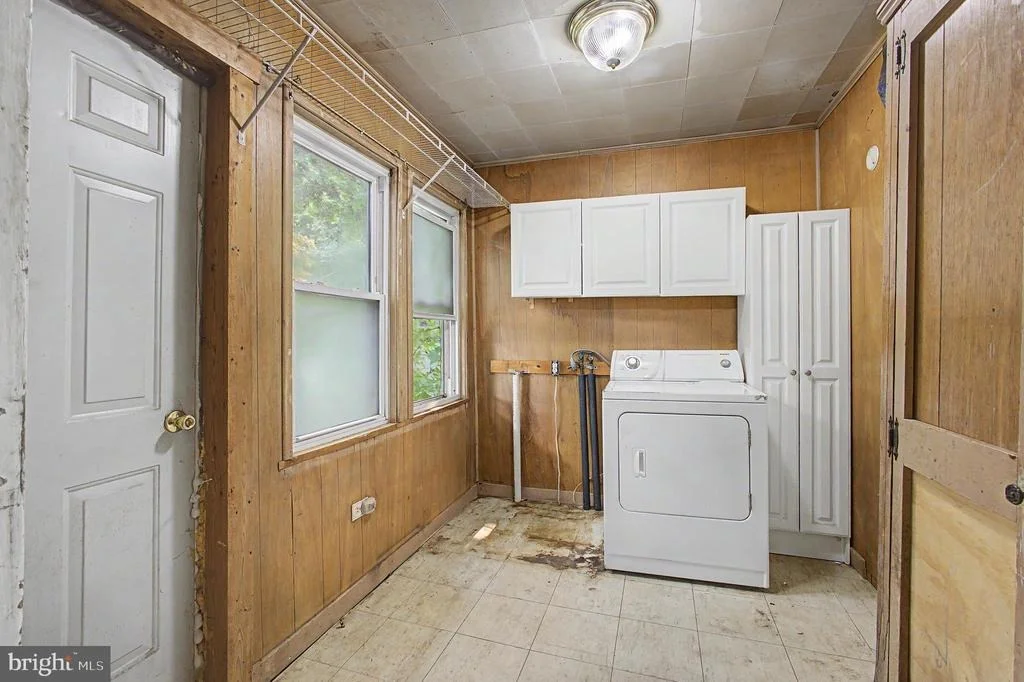 Photo of 93 LOCUST AVENUE