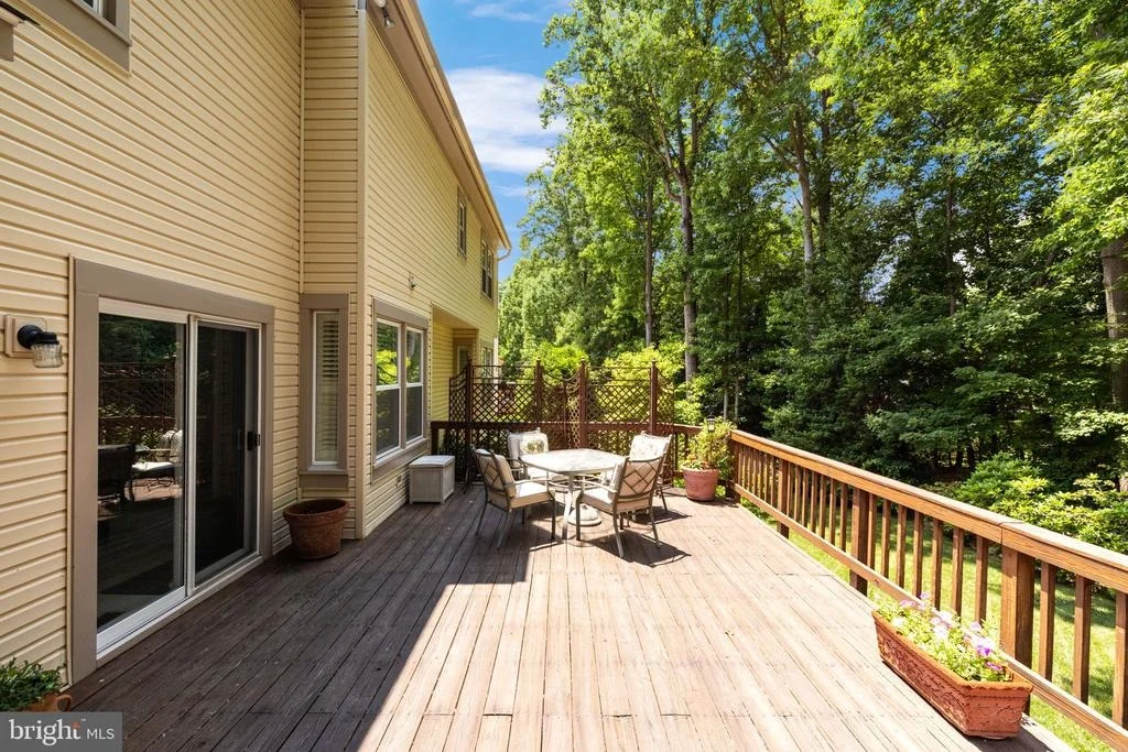 Photo of 9304 MAINSAIL DRIVE