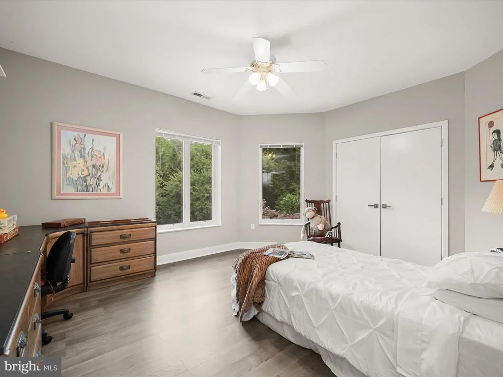 Photo of 1199 ASQUITHPINES PLACE
