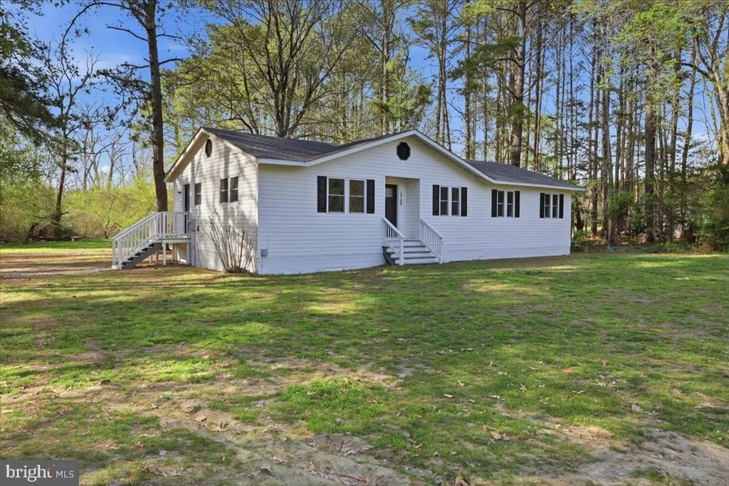 Photo of 3784 MERRY POINT ROAD