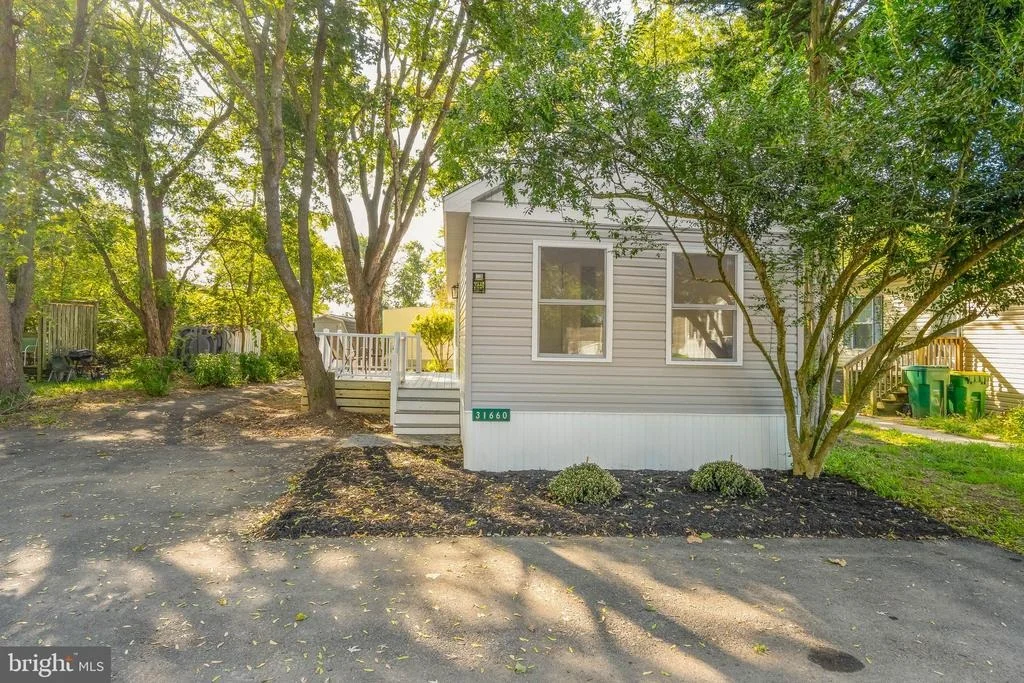 Photo of 31660 JANICE ROAD