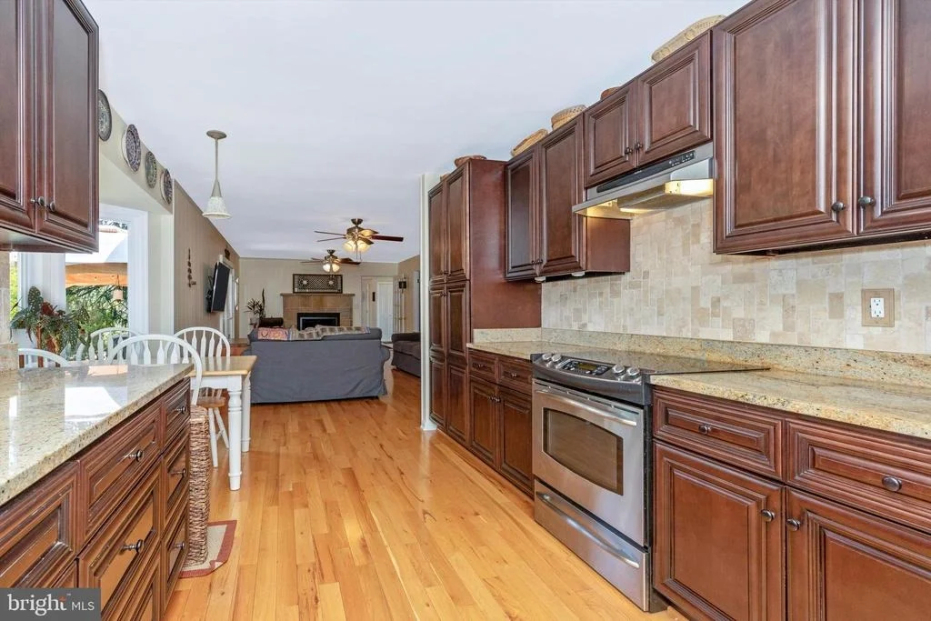 Photo of 28313 HONEYSUCKLE DRIVE
