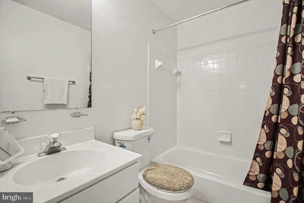 Photo of 7182 BREWSTER LANE