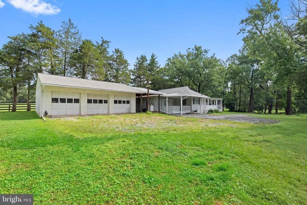 Photo of 15808 THOMPSON ROAD