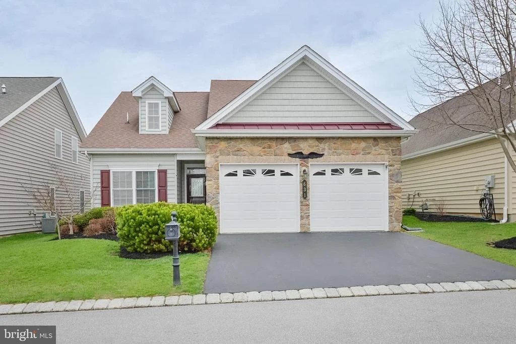 Photo of 631 THOREAU DRIVE