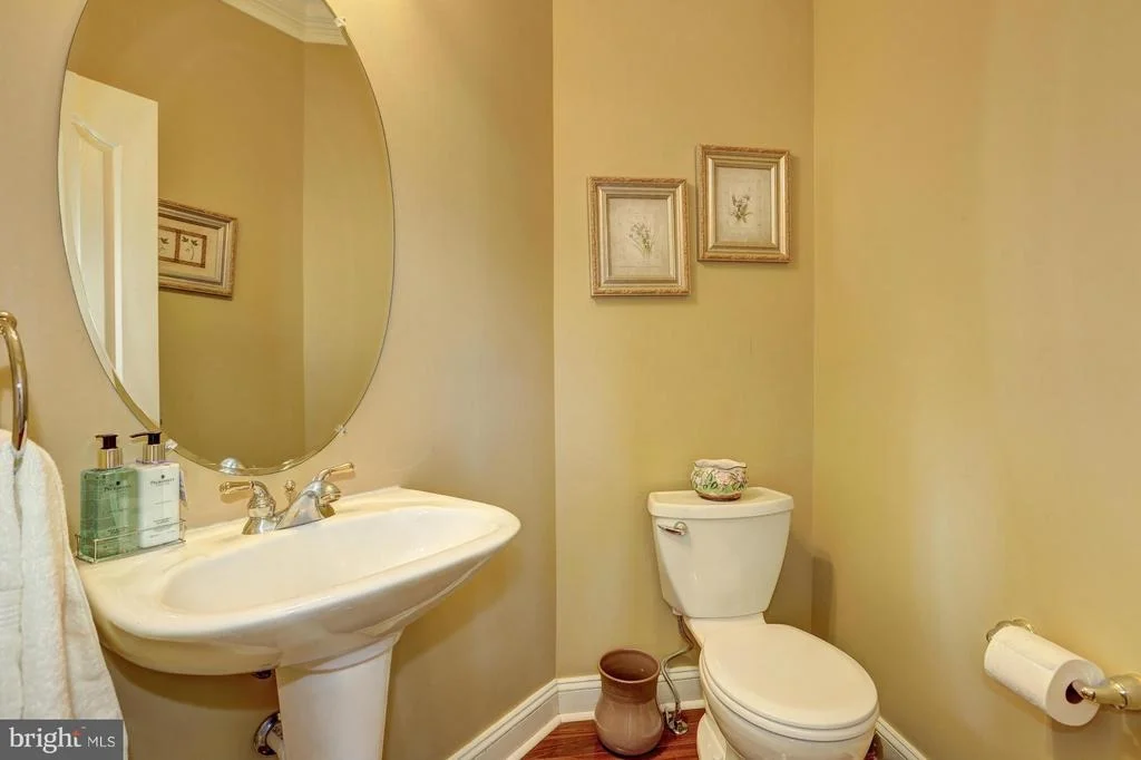 Photo of 4832 BROOM DRIVE