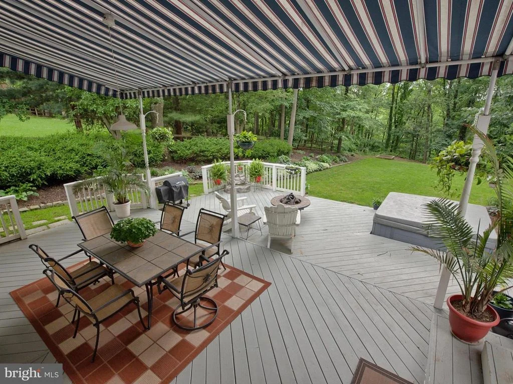 Photo of 6147 FIELDCREST DRIVE