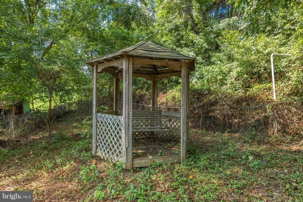 Photo of 230 NORTHVIEW DRIVE