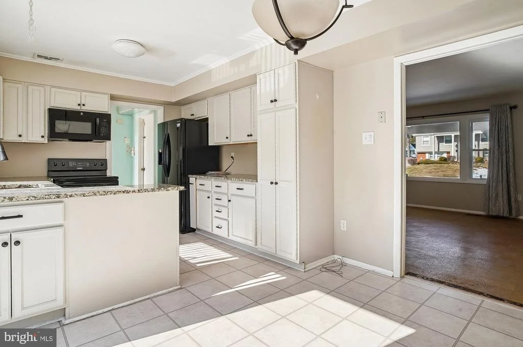 Photo of 16005 PENNANT LANE