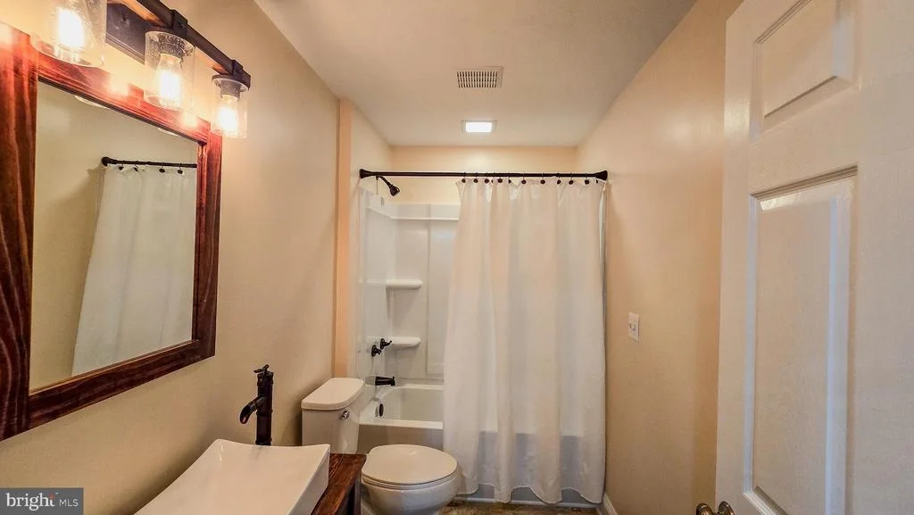 Photo of 18301 BEECHNUT WAY